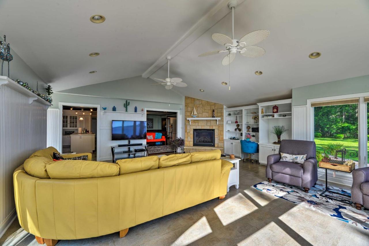 Bayfront Blounts Creek Home Private Beach And Dock! Whichard Beach 外观 照片